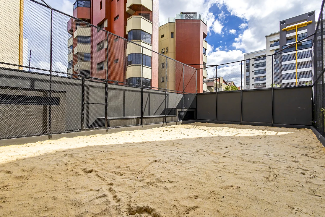 Quadra de areia para beach tennis — área comum — Curitiba/PR